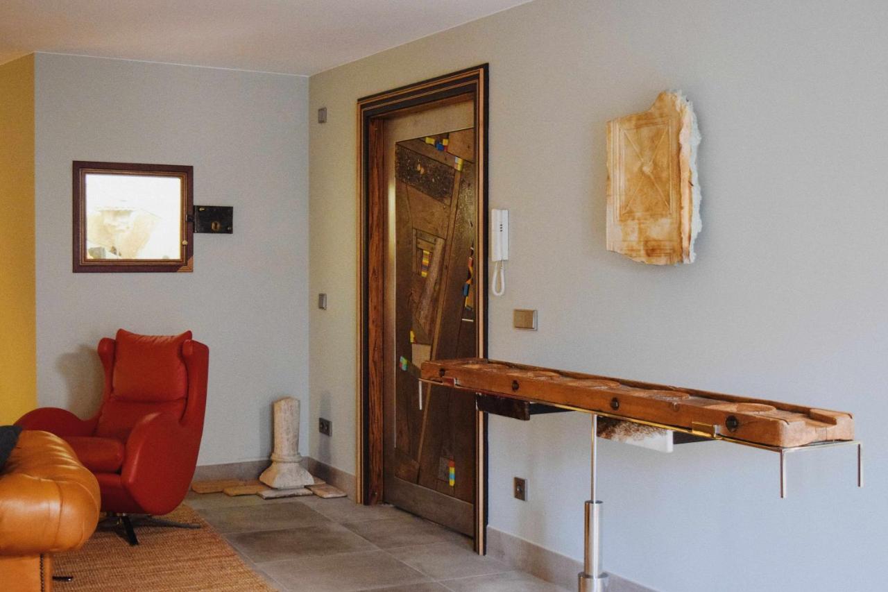Keldomenech Bed&Art Luxury Apartment For Art Lover Besalú Exterior foto