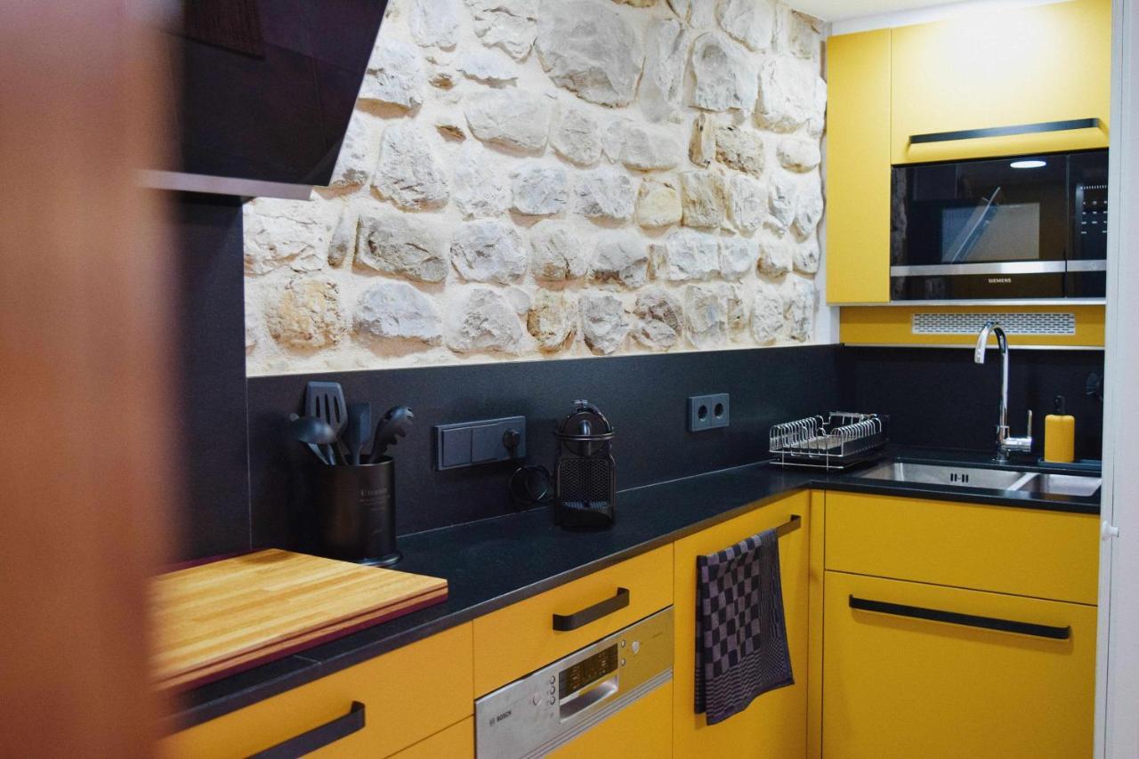 Keldomenech Bed&Art Luxury Apartment For Art Lover Besalú Exterior foto